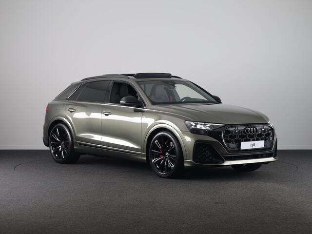 Audi Q8 60 TFSI e quattro Pro Line S Competition 490pk | Panoramadak | HUD | 4 wielbesturing | Stoel ventilatie en massage | Verlengde garantie | 23 inch Lichtmetalen velgen