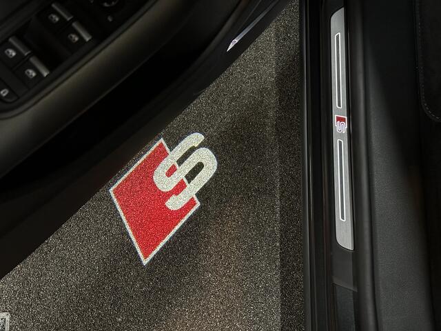 Audi Q8 60e 490pk Competition RS-Stoelen | OLED | Laser | SQ8 Uitgevoerd | Massage | Ventilatie | Valcona Leder+ Pakket | B&O Sound | 4WS Achteras Besturing | 23'' | Alcantara hemel | Head-Up | Soft-Close | Panodak | 2x Memory | Trekhaak | Keyless-Entry | Luchtve