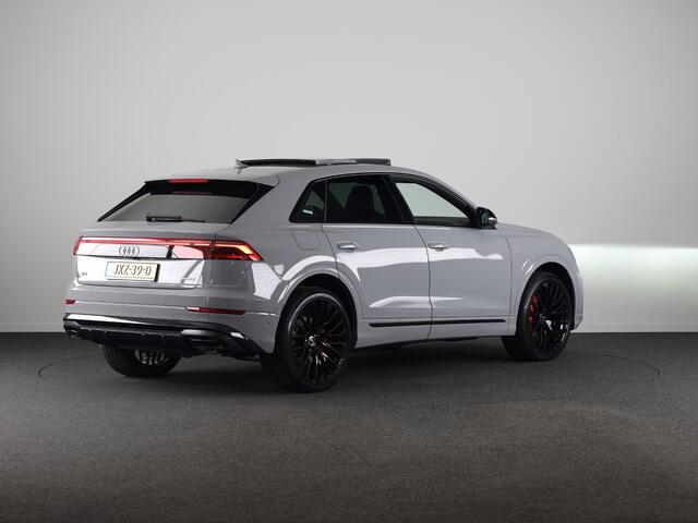 Audi Q8 60 TFSI e quattro Pro Line S Competition 490 PK | Panoramadak | Vier wiel besturen | Exclusive lak | Stoel ventilatie | Verlengde garantie |