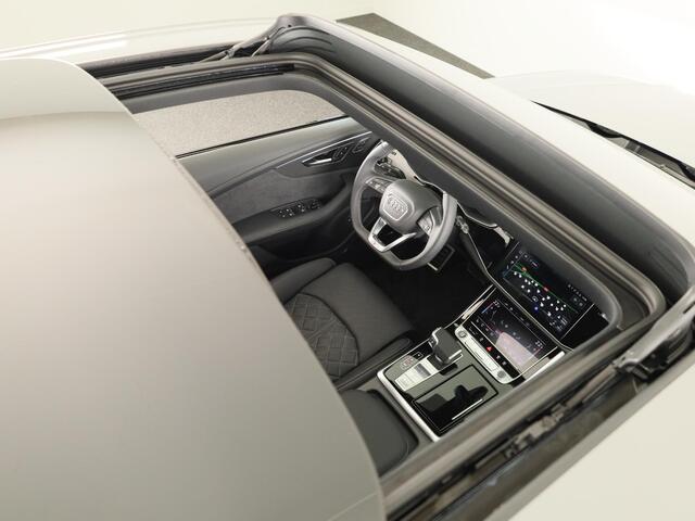 Audi Q8 60 TFSI e quattro Pro Line S Competition 490 PK | Panoramadak | Vier wiel besturen | Exclusive lak | Stoel ventilatie | Verlengde garantie |