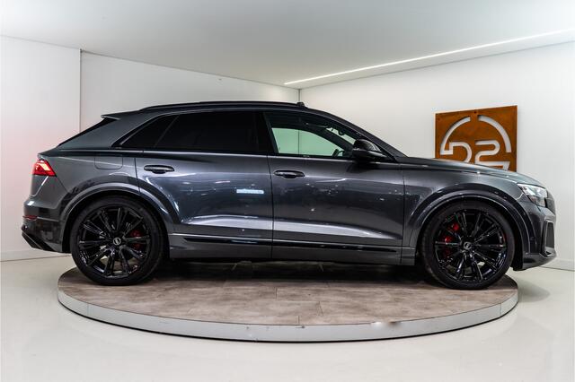 Audi Q8 60 TFSI E Quattro S-Edition Competition 490PK FACELIFT | Pano | B&O | Vierwielsturing | VOL! 4 JAAR FABRIEKSGARANTIE