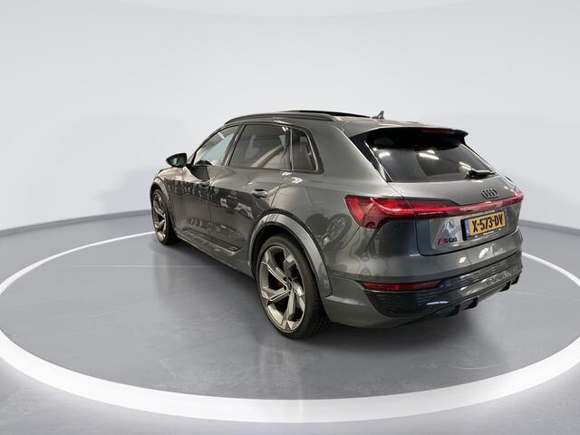 Audi Q8 e-tron SQ8 507pk Quattro 115 kWh · SOH 94% · 360 Camera · B&O Audio · Luchtvering · Panoramadak · Valcona Leder · Elek. Voorstoelen · 22'' Inch ·