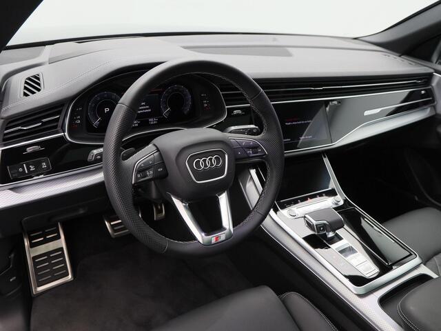 Audi Q8 60 TFSi e quattro 490 Pk S-Line Competition | Trekhaak | Panoramadak | Vierwielbesturing | Bang & Olufsen | Elektrische stoelen | 360° Camera | 23 Inch | 5.684 Km !!