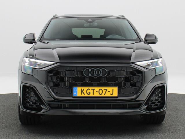Audi Q8 60 TFSi e quattro 490 Pk S-Line Competition | Trekhaak | Panoramadak | Vierwielbesturing | Bang & Olufsen | Elektrische stoelen | 360° Camera | 23 Inch | 5.684 Km !!