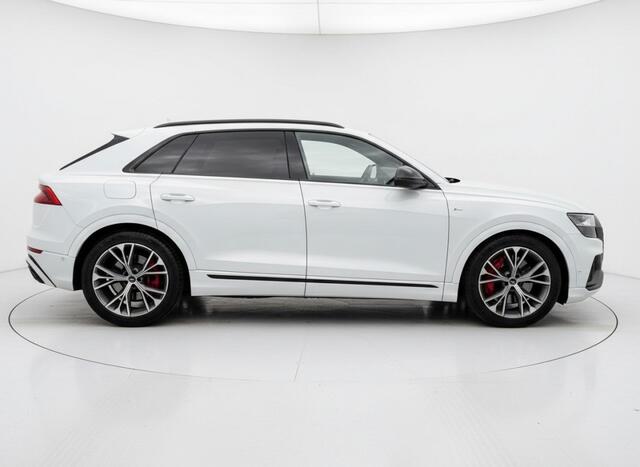 Audi Q8 60 TFSI E Q COMPETITION, S-Line BenO, HUD, 360, ACC, PANO