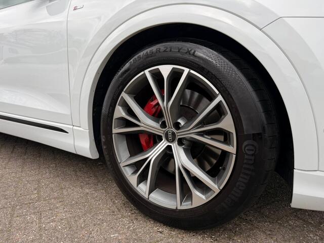 Audi Q8 60 TFSI E Q COMPETITION, S-Line BenO, HUD, 360, ACC, PANO