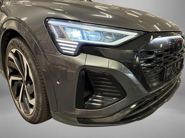 Audi Q8 Sportback e-tron 55 408pk Quattro S Edition Competition 115 kWh · SOH 93,5% · Panoramadak · Luchtvering · Virtual Mirror's · 360 Camera · B&O Audio · Achterbank verarmd · 21'' Inch ·
