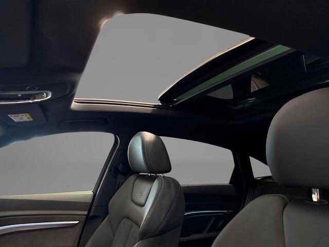 Audi Q8 Sportback e-tron 55 quattro S Edition 408pk / 115 kWh · SOH 93,2% · Panoramadak · Luchtvering · 360gr Camera · Head-Up display ·
