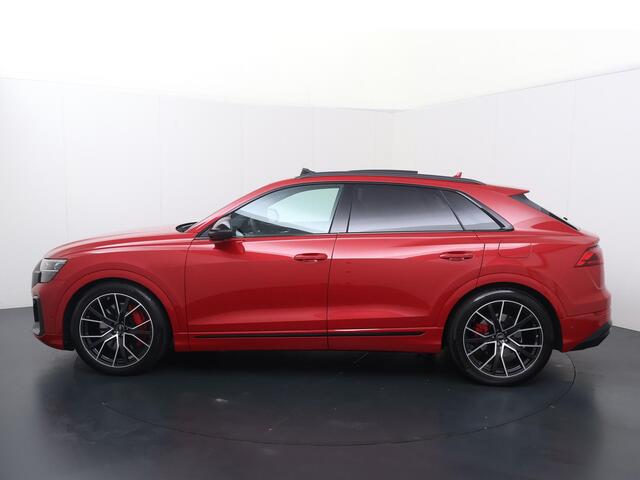 Audi Q8 60 TFSI e quattro Pro Line S Competition | 490 PK | SoH 97% | Trekhaak | Panoramadak | Bang & Olufsen Advanced Soundsystem | Matrix Laser koplampen | Vierwielbesturing | Nachtzicht | S-Line | Head-up display | 22" LM velgen |