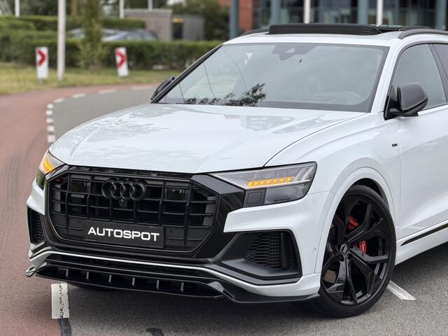 Audi Q8 55 TFSI e Quattro S-Line Pano Rs Zetels SQ8 Softclose