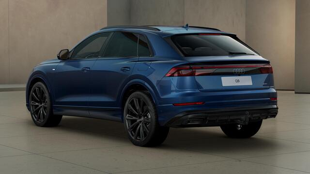 Audi Q8 60 TFSI e 490PK quattro Pro Line S Competition | Panoramadak | 23-Inch | Supersport-Stoelen | Nachtzicht | Trekhaak | Vierwiel-besturing | Head-Up | Top-View | Akoestisch-Glas