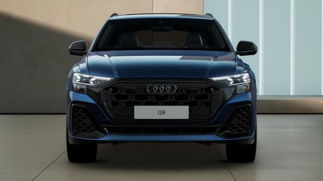 Audi Q8 60 TFSI e 490PK quattro Pro Line S Competition | Panoramadak | 23-Inch | Supersport-Stoelen | Nachtzicht | Trekhaak | Vierwiel-besturing | Head-Up | Top-View | Akoestisch-Glas