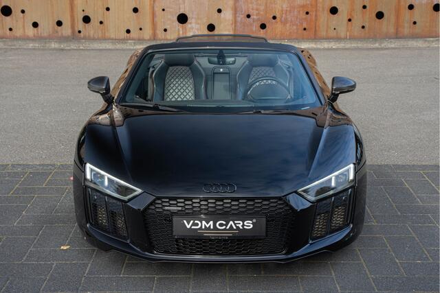 Audi R8 Spyder 5.2 FSI quattro | Carbon | Keramisch | Sportuitlaat | Smartphone Interface | Camera | B&O |