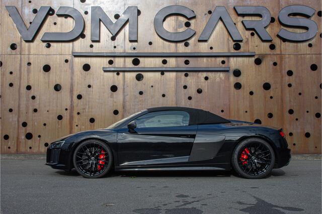 Audi R8 Spyder 5.2 FSI quattro | Carbon | Keramisch | Sportuitlaat | Smartphone Interface | Camera | B&O |