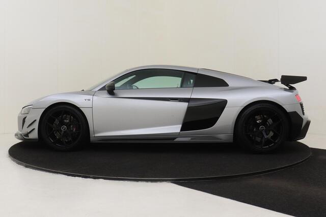 Audi R8 5.2 PERFORMANCE RWD CARBON BODYKIT|CARBON SPOILER|CARBON INT|OPF DELETE|KORBACH 20"LM VELGEN|B&O SOUND