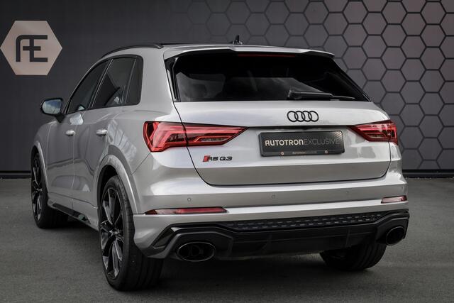 Audi RS Q3 TFSI 2.5 | SONOS AUDIO | CARPLAY | ADAPTIVE CRUISE CONTROL | PANORAMADAK | ELEK. TREKHAAK | RS BLUE DIAMOND LEATHER | AUDI EXCLUSIVE LAK | SPORTUITLAAT | 360GR CAMERA'S ETC. Q3 RSQ3
