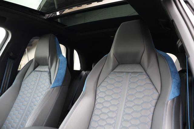 Audi RS Q3 TFSI 2.5 | SONOS AUDIO | CARPLAY | ADAPTIVE CRUISE CONTROL | PANORAMADAK | ELEK. TREKHAAK | RS BLUE DIAMOND LEATHER | AUDI EXCLUSIVE LAK | SPORTUITLAAT | 360GR CAMERA'S ETC. Q3 RSQ3