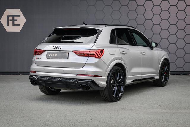 Audi RS Q3 TFSI 2.5 | SONOS AUDIO | CARPLAY | ADAPTIVE CRUISE CONTROL | PANORAMADAK | ELEK. TREKHAAK | RS BLUE DIAMOND LEATHER | AUDI EXCLUSIVE LAK | SPORTUITLAAT | 360GR CAMERA'S ETC. Q3 RSQ3