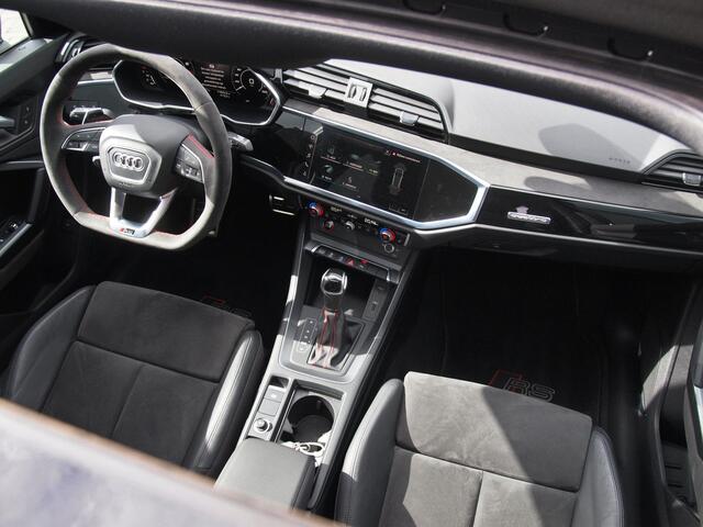 Audi RS Q3 Sportback TFSI | Panoramadak | Bang & Olufsen | Maxton Design | Sport Uitlaatsysteem |