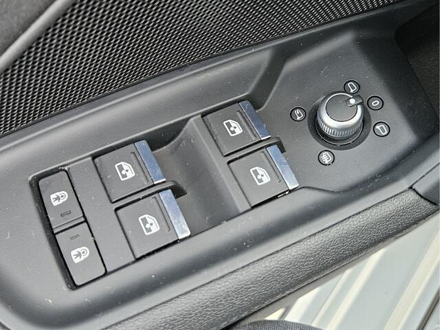 Audi RS3 Sportback 2.5 TFSI A3 quattro *Navi*Full-assist*