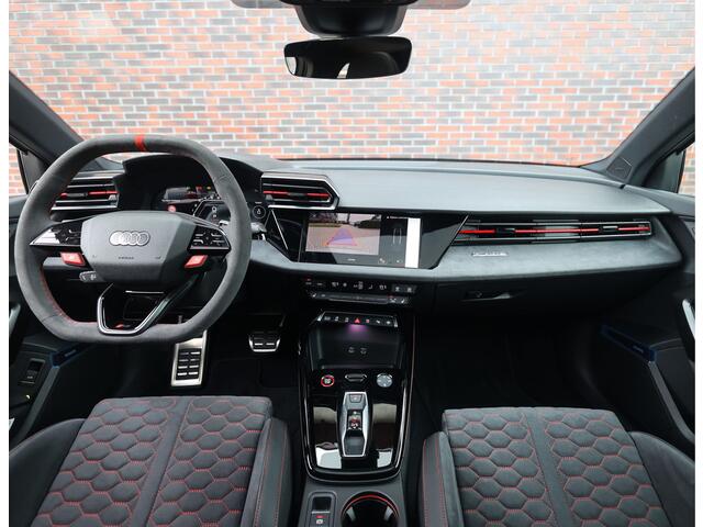 Audi RS3 Sportback 2.5 TFSI quattro | Krijt - Pano - Sonos