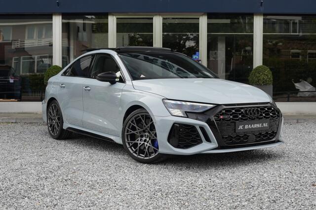 Audi RS3 2.5 TFSI RS3 QUATTO LIMOUSINE PERFORMANCE EDITION