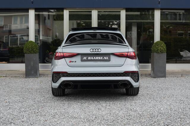 Audi RS3 2.5 TFSI RS3 QUATTO LIMOUSINE PERFORMANCE EDITION