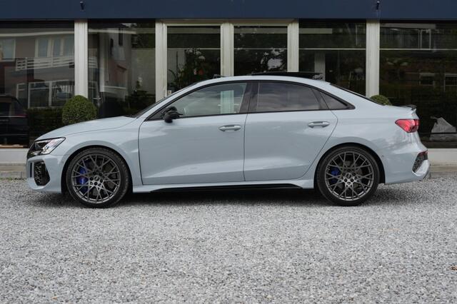 Audi RS3 2.5 TFSI RS3 QUATTO LIMOUSINE PERFORMANCE EDITION