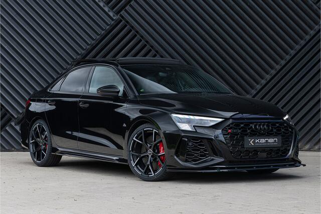 Audi RS3 2.5 TFSI Quattro ACC Pano HUD B&O Keramisch Massage Matrix Massage