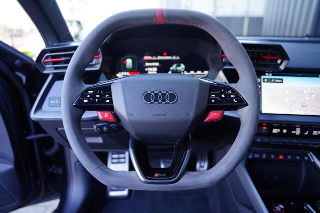 Audi RS3 Sportback 2.5 TFSI Quattro New Service
