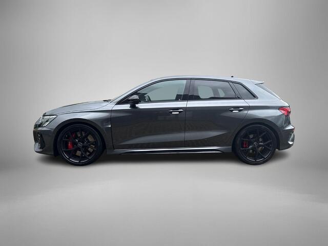 Audi RS3 2.5 TFSI 400pk RS 3 quattro · Panoramadak · Bang & Olufsen · Nappa Leder · Camera · Elektrische stoelverstelling · Apple/Android Car Play · Head-Up Display ·