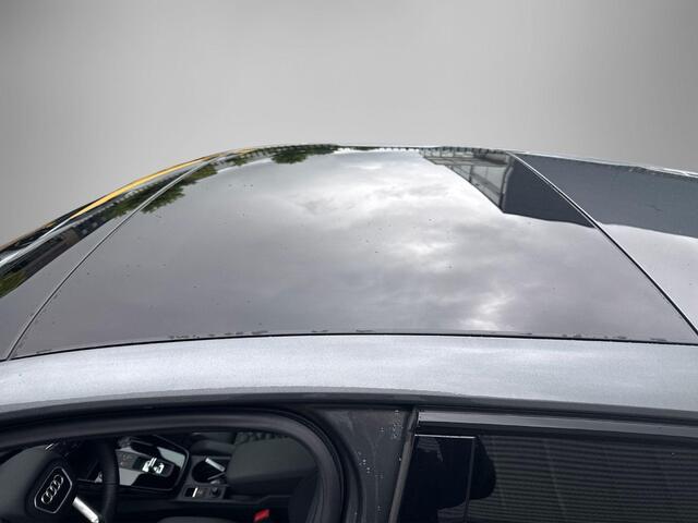 Audi RS3 2.5 TFSI 400pk RS 3 quattro · Panoramadak · Bang & Olufsen · Nappa Leder · Camera · Elektrische stoelverstelling · Apple/Android Car Play · Head-Up Display ·