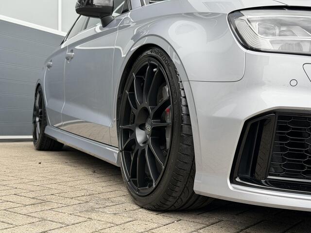 Audi RS3 Limousine 2.5 TFSI RS 3 QUATTRO | Schuif-kanteldak | CERAMIC | CarPlay | Keyless | B&O | OZ | Side Assist | MAGNETIC RIDE | Camera