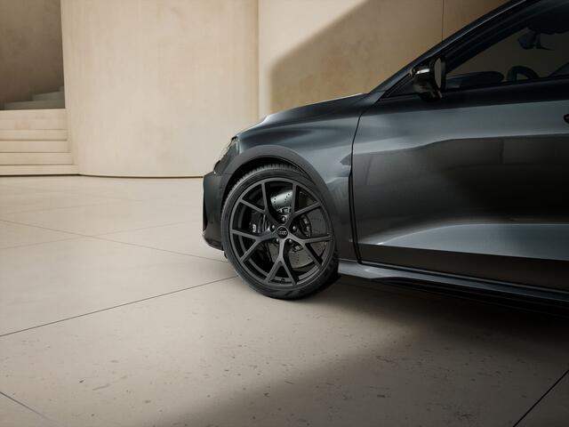 Audi RS3 Sportback 400 S tronic competition limited | Comfortsleutel | Elektrische achterklep | Glazen panoramadak