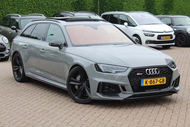 Audi RS4 Avant 2.9 TFSI quattro / Full option / Keramisch / Panoramadak / 360Camera / Carbon / Head-up / Sportuitlaat / 20'' / Luxe Leder / Dodehoek / Virtual Cockpit / Stoelmassage / B&O