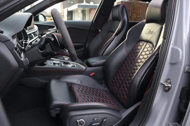 Audi RS4 2.9 TFSI Quattro Matrix Pano Massage Carbon