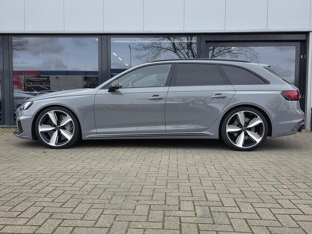 Audi RS4 A4 Avant 2.9 TFSI quattro + CARBON + KERAMISCH + B&O