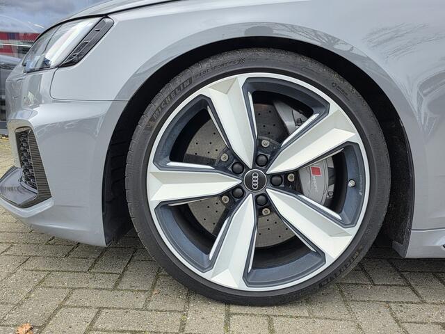 Audi RS4 A4 Avant 2.9 TFSI quattro + CARBON + KERAMISCH + B&O