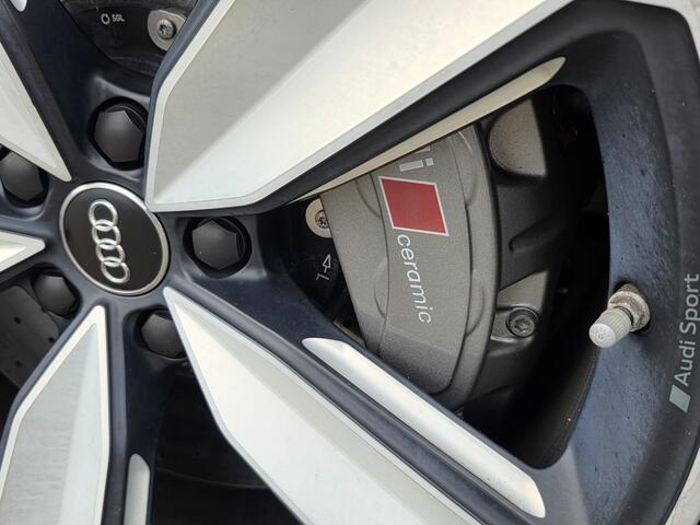 Audi RS4 A4 Avant 2.9 TFSI quattro + CARBON + KERAMISCH + B&O