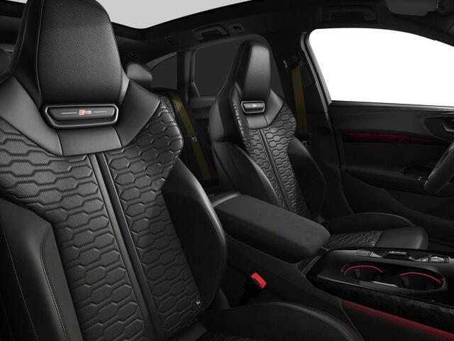 Audi RS5 Avant RS 5 Avant e-hybrid 470 kW / 639 PK Avant 8 versn. | RS keramische remmen brons | Panorama-glasdak | RS sportstoel plus dinamica/leder zwart groene accenten | Head-up display |