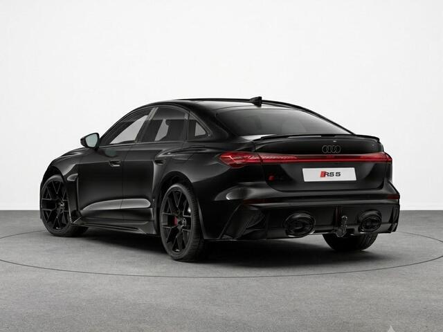 Audi RS5 Limousine e-hybrid 470 kW / 639 pk | Audi Sportpakket | Head-up display | Panorama-glasdak | RS sportstoel plus dinamica/leder zwart geventil. rode accenten |