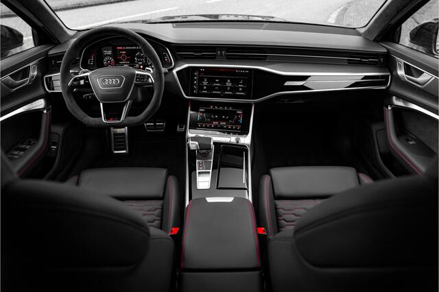 Audi RS6 Avant 4.0 TFSI 600pk quattro | Audi Exclusive | Dynamic plus | Keramische remmen | Design pakket rood | Alcantara hemel | Panorama dak | Assistentiepakket plus | B&O | Carbon interieur | HD Matrix Laser LED | Uitgebreid leder pakket | Servosluiting | Memo