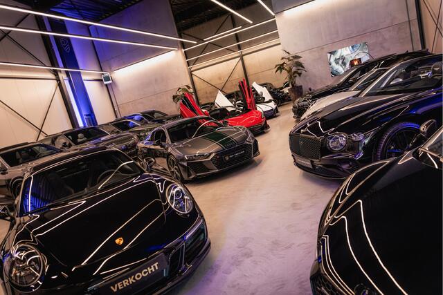 Audi RS7 Sportback 4.0 TFSI V8 Quattro 600PK | ACC | Keramisch | B&O Adv. | Pano | Nightvision | 360 Cam | Dynamic + | Soft Close | 4 wielbesturing | Matrix Laser | Carbon Exterieur | Head-Up | Dealer OH. | Stoelventilatie | Lane & Side Assist |