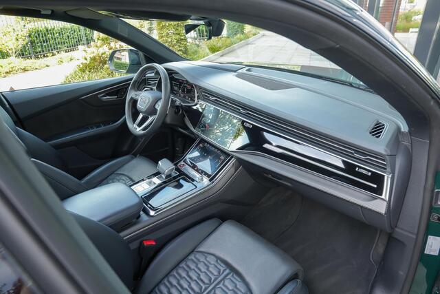 Audi RSQ8 4.0 600pk TFSI quattro |panoramadak|B&O|head up|memory|360 camera|achteras besturing|elek. trekhaak|stoel ventilatie & verwarming|carbon interieur|Apple Carplay|23" lichtmetalen wielen|