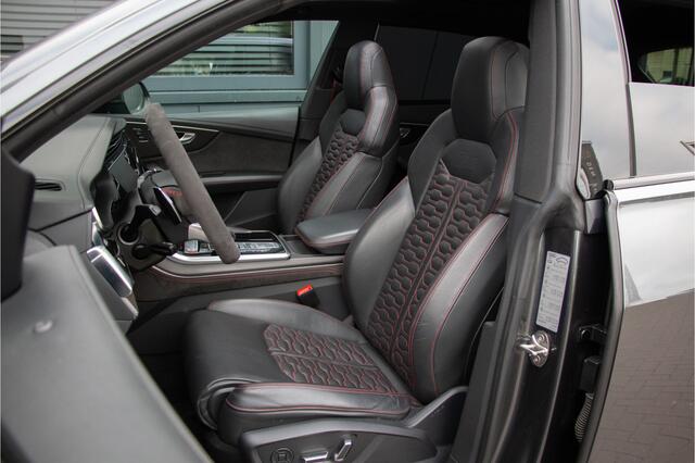 Audi RSQ8 4.0 V8 600PK URBAN | Keramische | 24" Vossen | 360Cam | ACC | Ventilatie | Head Up | B&O | Lane & Side Assist | Dynamic+ 305km/h | Softclose | Stuurverwarming | Keyless | Standkachel | Luchtvering | Matrix Led | Carbon | | Achterasbesturing | E.TH 3500KG 