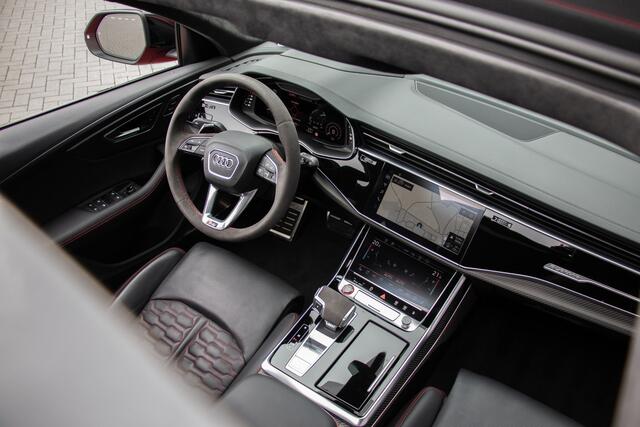 Audi RSQ8 4.0 TFSI 600PK | Keramische | Nachtzicht | B&O+ | 360 Cam | Lane & Side Assist | Pano | 23" | E.TH 3500kg | Achterasbesturing | Keyless | Head Up | Lederpack | Black Pack | Massage + Ventilatie | RS Dynamic + | Ventilatie | Apple & Android Carplay | Alcan