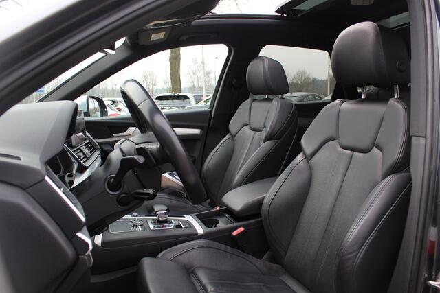Audi SQ5 3.0 TFSI quattro Pro Line Plus / Trekhaak / Panoramadak / Camera / Luchtvering / Leder / 20'' / ABT Diffuser / Stoelventilatie+Verwarming / Navigatie / Cruise Control Adaptief
