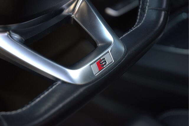 Audi SQ5 3.0 TFSI Quattro 354PK Panodak Memory Carbon Matrix Cam Luchtvering RS-stoelen B&O