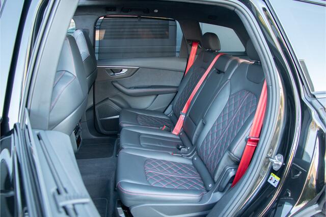 Audi SQ7 4.0 TFSI 650 PK ABT Widebody | ACC | Massage | 360 Cam | Panorama | Achterasbesturing | Lane & Side Assist | Alcantara Quattro | E.TH 3500KG | Softclose | 22" | Stuurverwarming | Lederpack | Stoelventilatie + Massagestoelen | Keyless-Entry | Isolatie Glas
