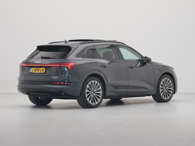 Audi e-tron 55 quattro 408pk Business edition Plus 95 kWh Panorama Navigatie Afneembare Trekhaak 360 Camera 45